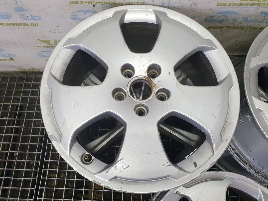 Janta aliaj R17 8p0601025c Volkswagen Golf 6 (2008 - 2015) 1.6 tdi CAYC 1.6 tdi CAYC