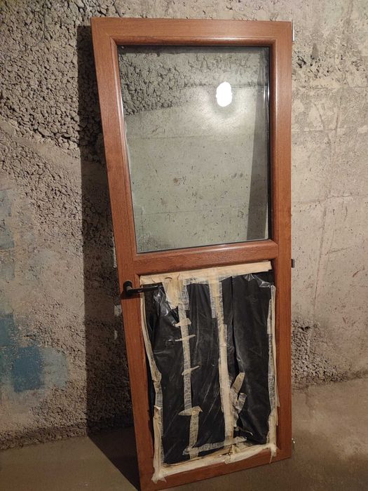 PVC дограма "златен дъб", врата за тераса.