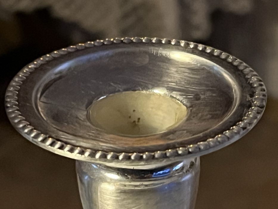 Посребрен стар свщник антика