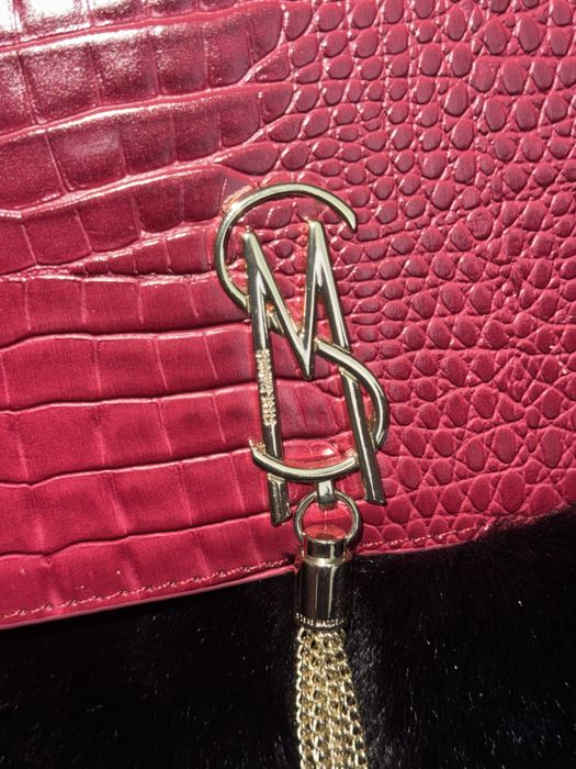 Steve Madden червена чанта със златно лого