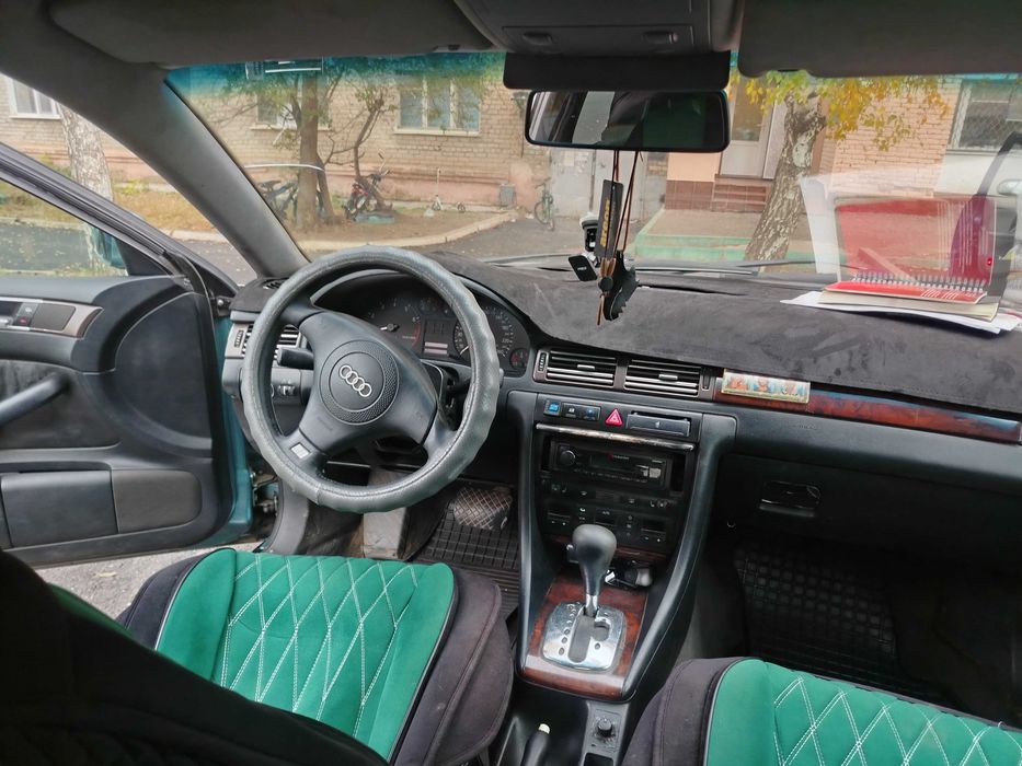 Продам машину Audi A6