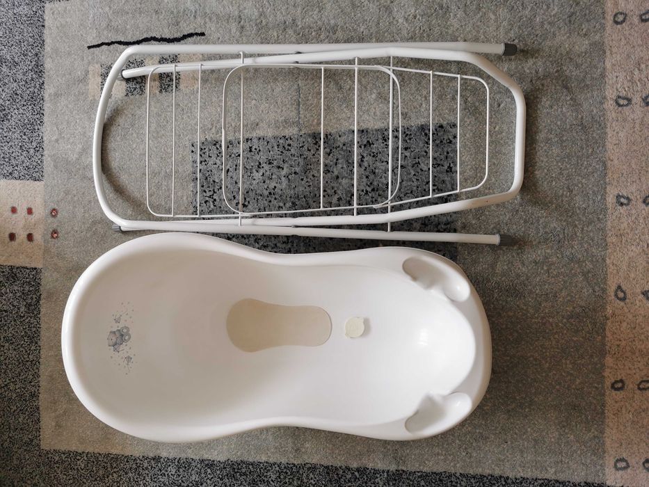 бебешка вана със стойка