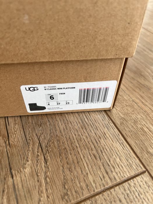 UGG classic mini platform 37