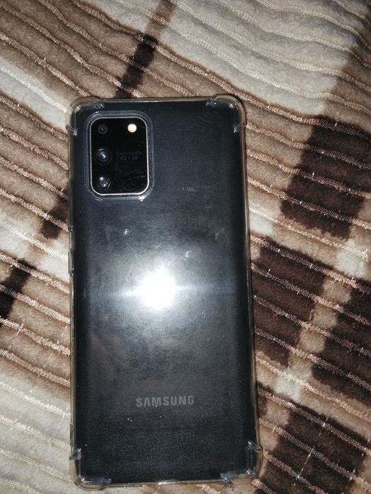 Самсунг s10lait .