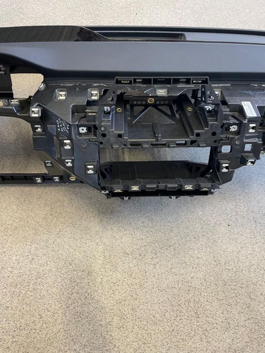 Plansa bord skoda enyaq