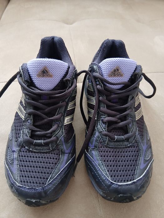 Маратонки adidas 38 номер