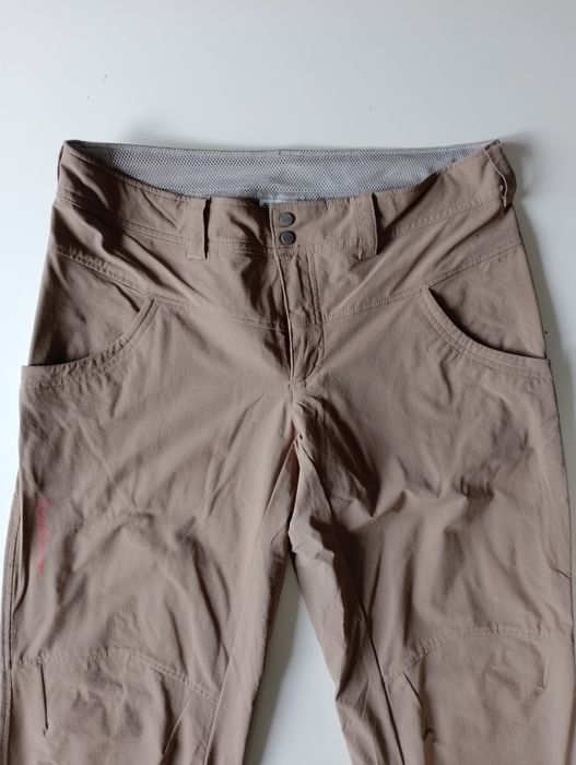 Дамски туристически панталони Salomon