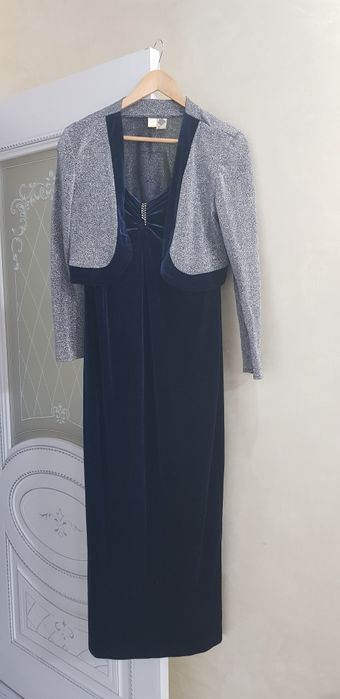 Нарядное  вечерное  платье