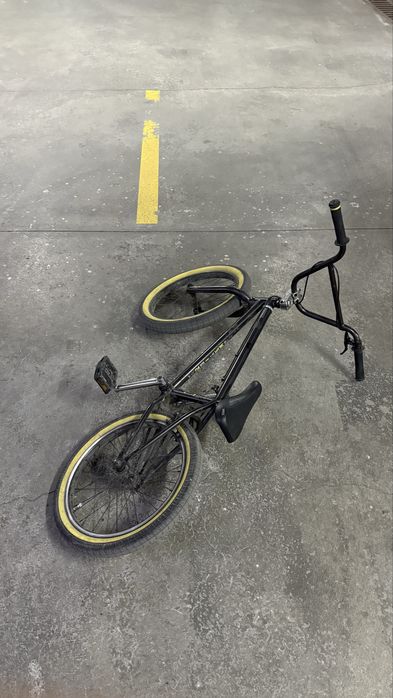 Велосипед BMX трюковой