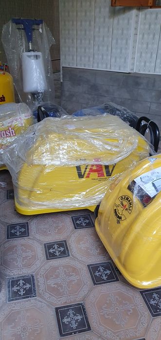 Karcher Omax  Tуретские 
Для Мойки.