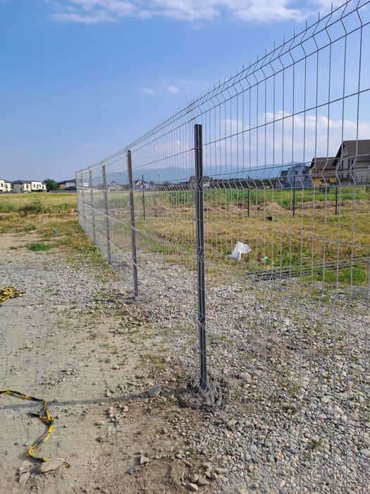 Garduri din plasa bordurata sau la val