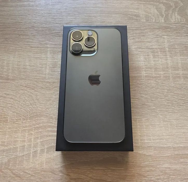 Айфон 13про срочно емкость 90