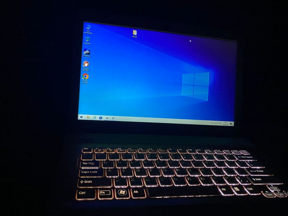 Sony Vaio офисник на интел core i3