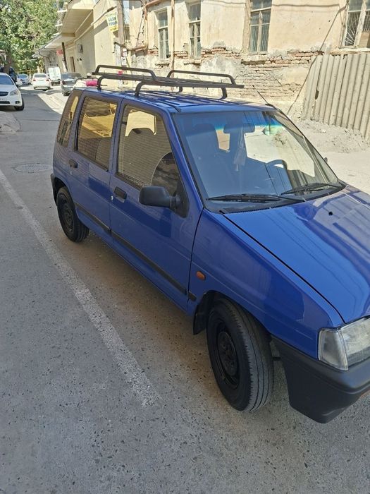 Продаётся автомобиль тико