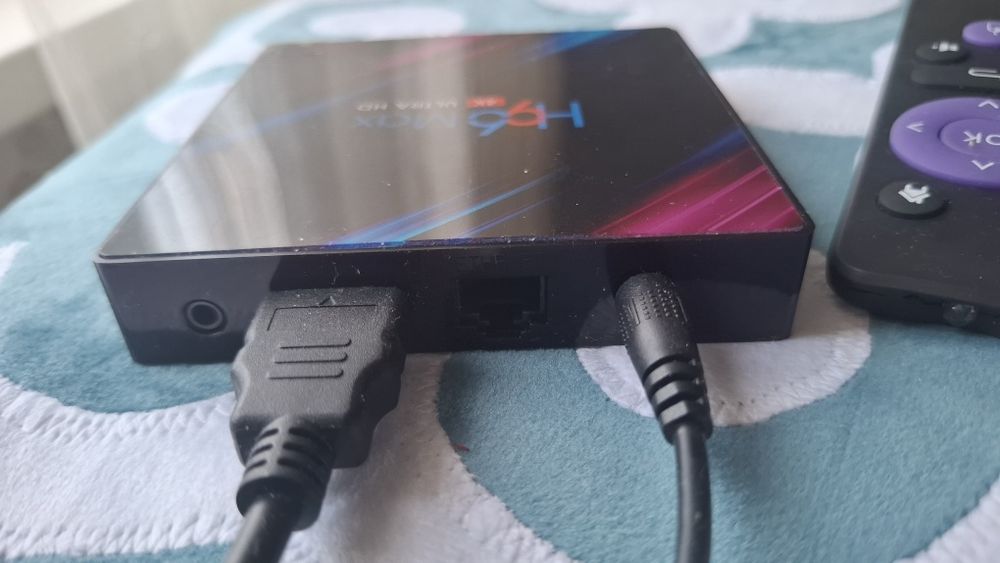 Продам TV box h96 max 16 gb