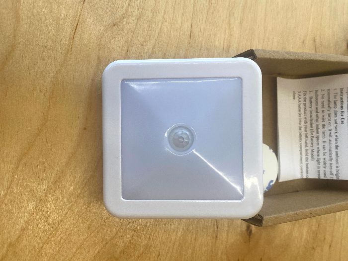 Лед лампа със сензор за движение