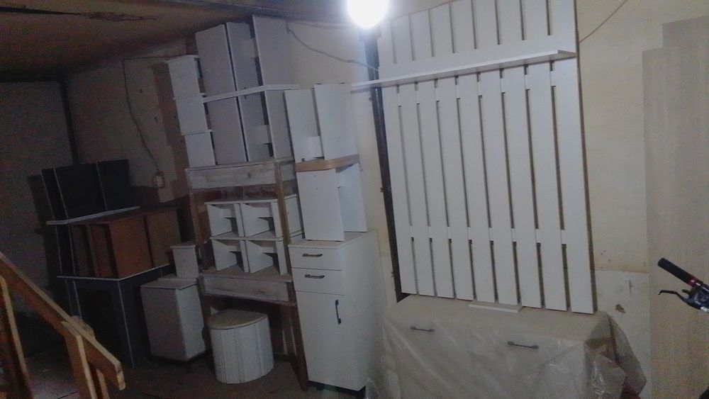 Прихожая продам срочно
