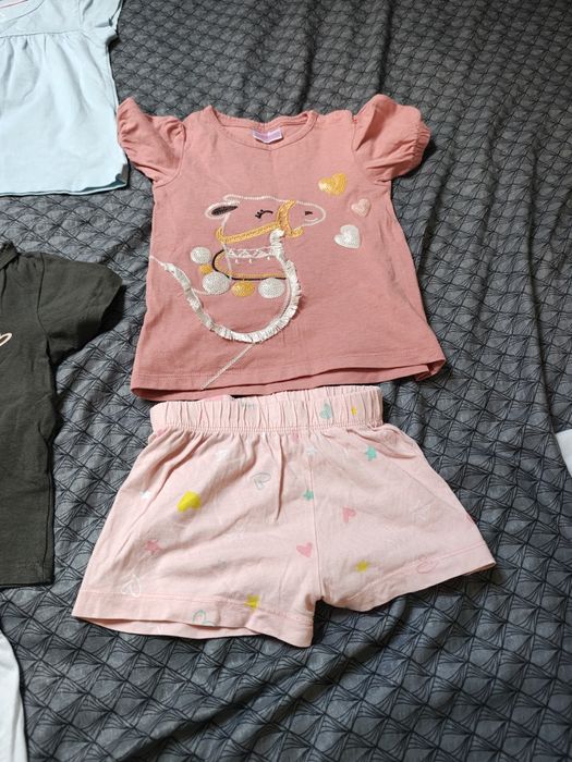 Vând lot hainite , pt fetițe , Nr 92