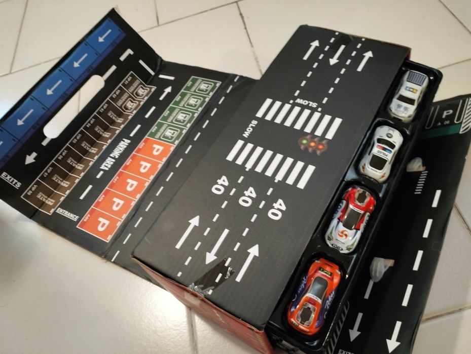 Куфар - паркинг с 48 броя колички