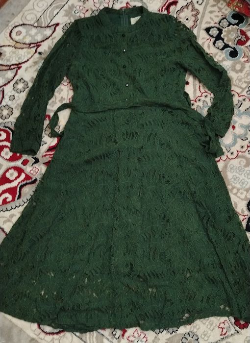 Разгрузка женских одежд