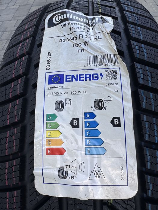 Anvelope iarna 4 buc Continental 235/42/R20 (2 noi,  2 aproape noi)