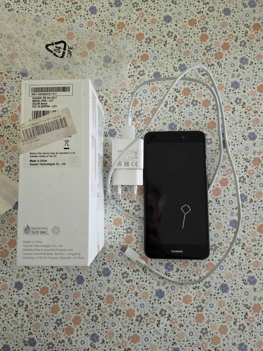 Huawei P 9 LITE , пълен комплект с кутия  и SD карта  64 GB