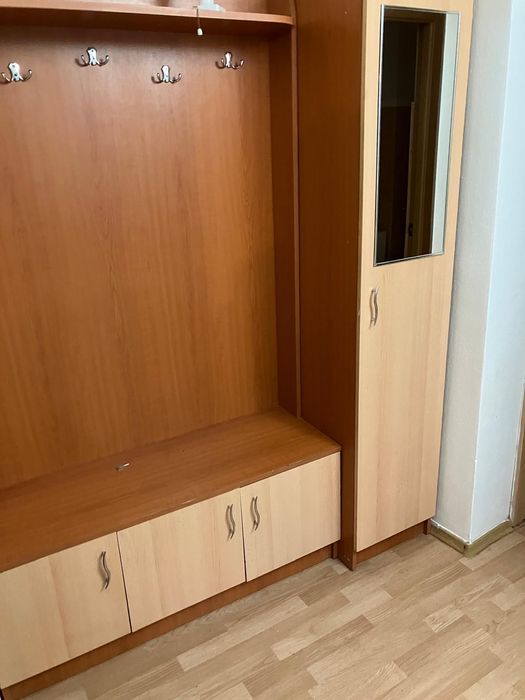 Închiriez apartament 3 camere