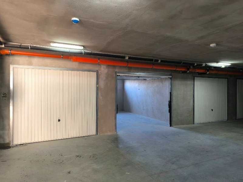 Дава се под наем Двустаен апартамент в Бургас, Център - 65 кв.м за 510 € - Снимка #1