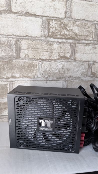 Thermaltake rgb 1200W
