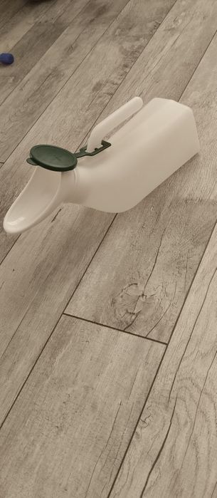 Утка для лежачих больных