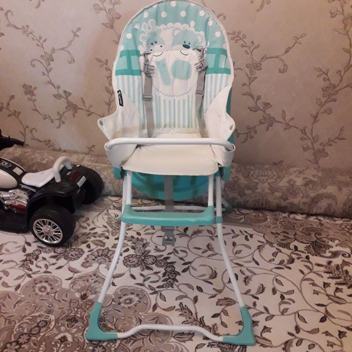 Детский стульчик для кормления