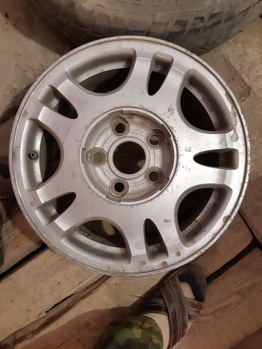 Продам  оригинальные диски от Тойоты.