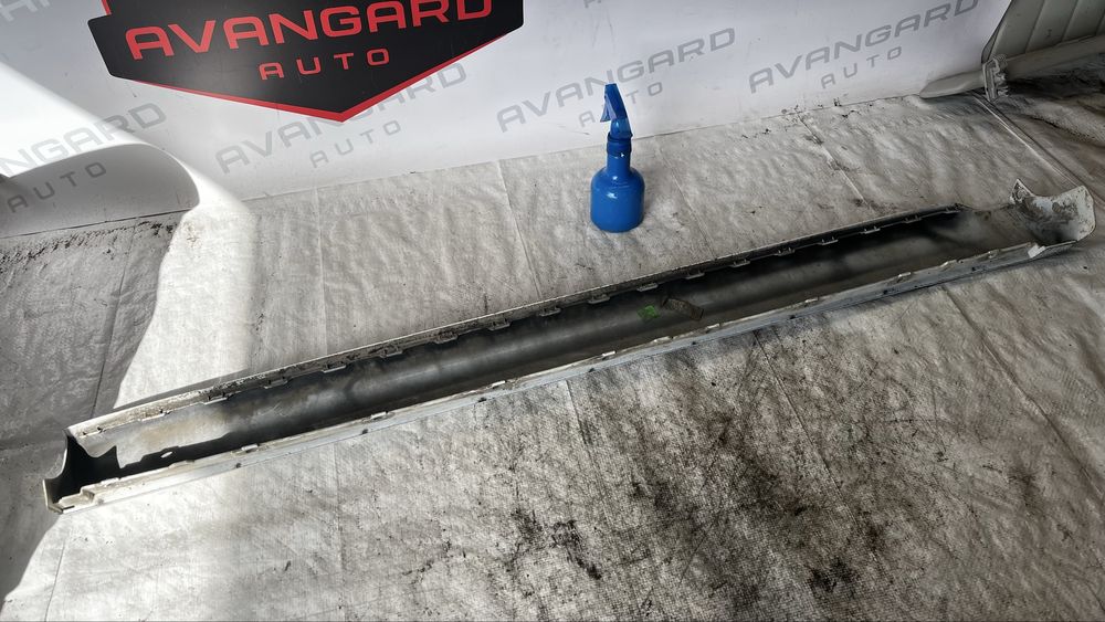 Mercedes Vito W447 ляв праг