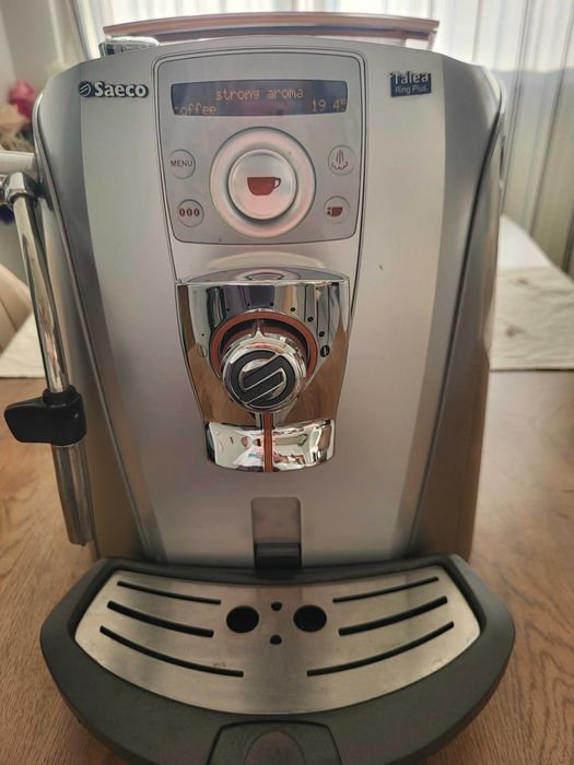 ПРОДАВАМ Автоматична кафе машина Saeco Talea Ring Plus