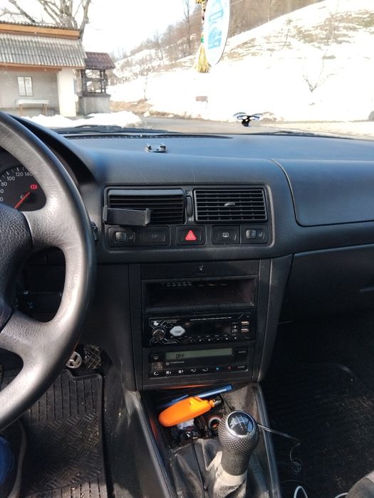 Golf 4, motor 1.6Fsi, an 2002
