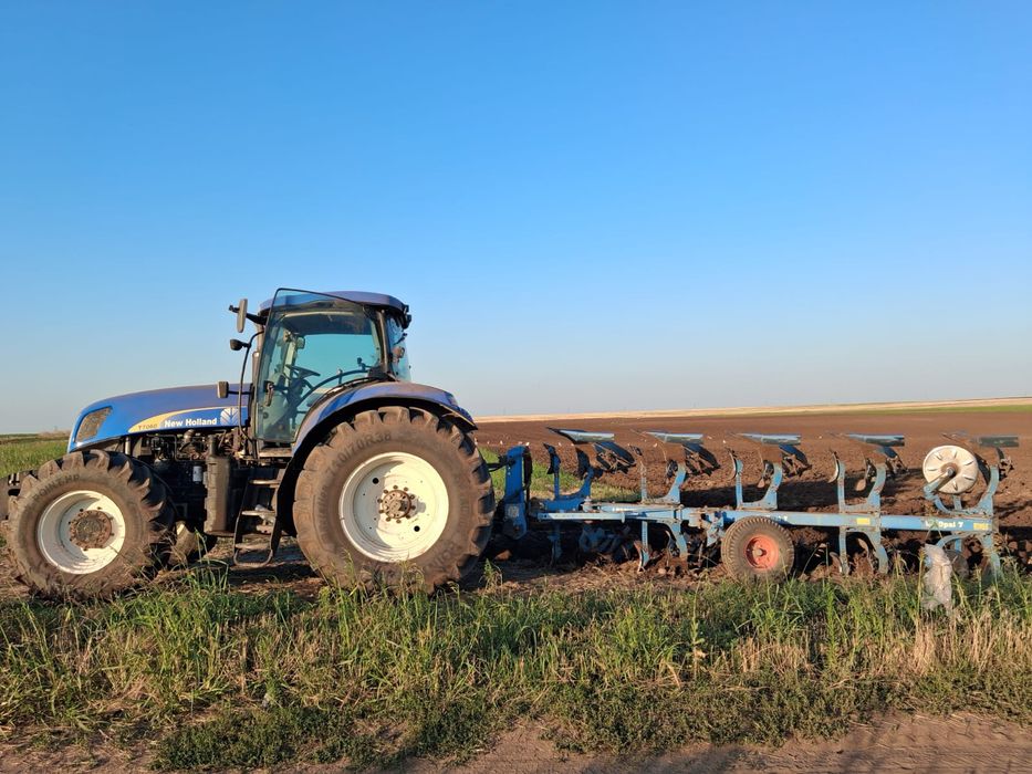 New Holland t7060
