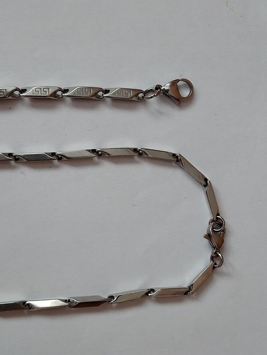 Ланец/ланци и гривна от стомана