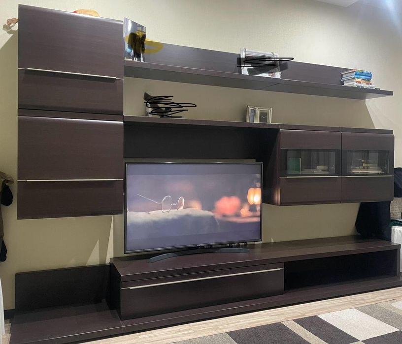 Продаётся стенка