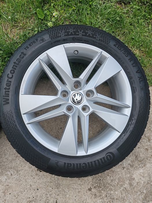 Skoda Karoq 215/55/17