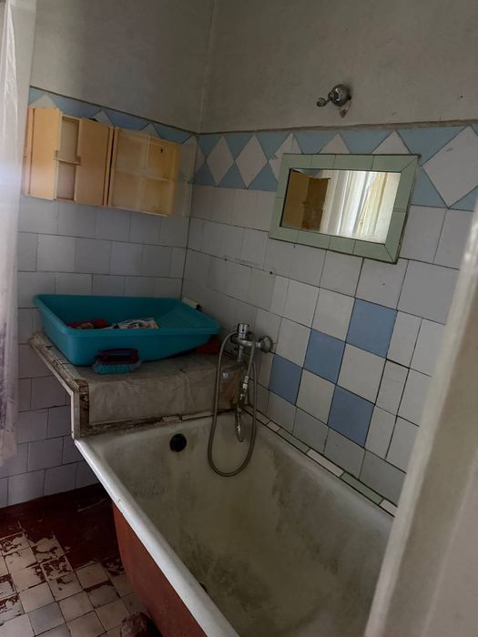Mirzo Ulugʻbek TTZ 2 da 4 xona uy sotiladi