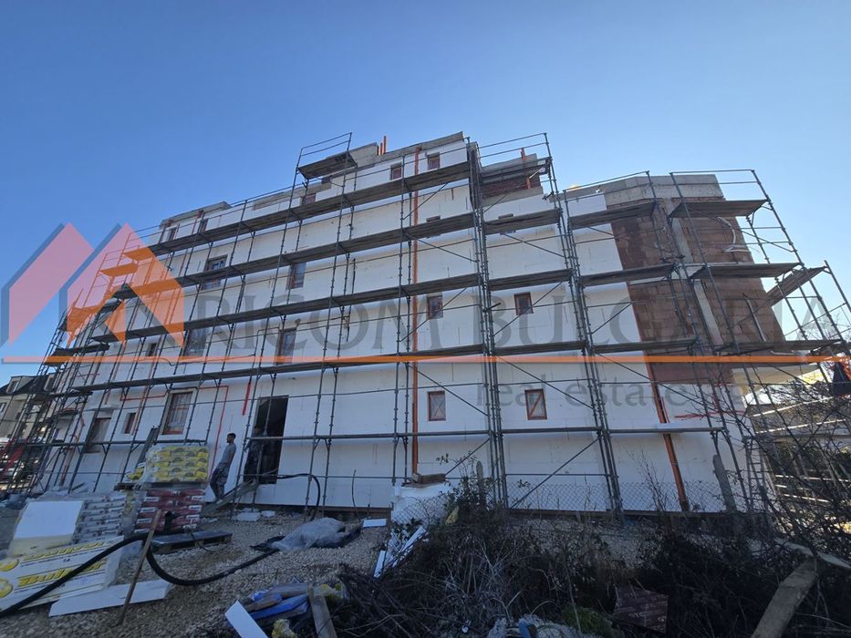 Продава се Тристаен апартамент в Варна, Бриз - 93 кв.м за 987 €/кв.м - Снимка #6