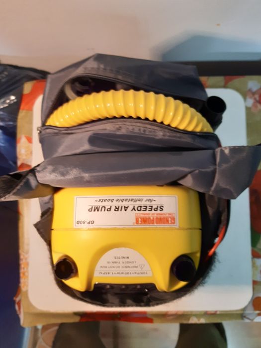 Pompa electrica pentru umflat 12 v