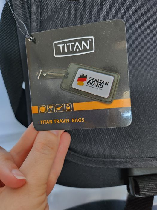 НОВА Чанта Titan, дълга дръжка, 3 джоба