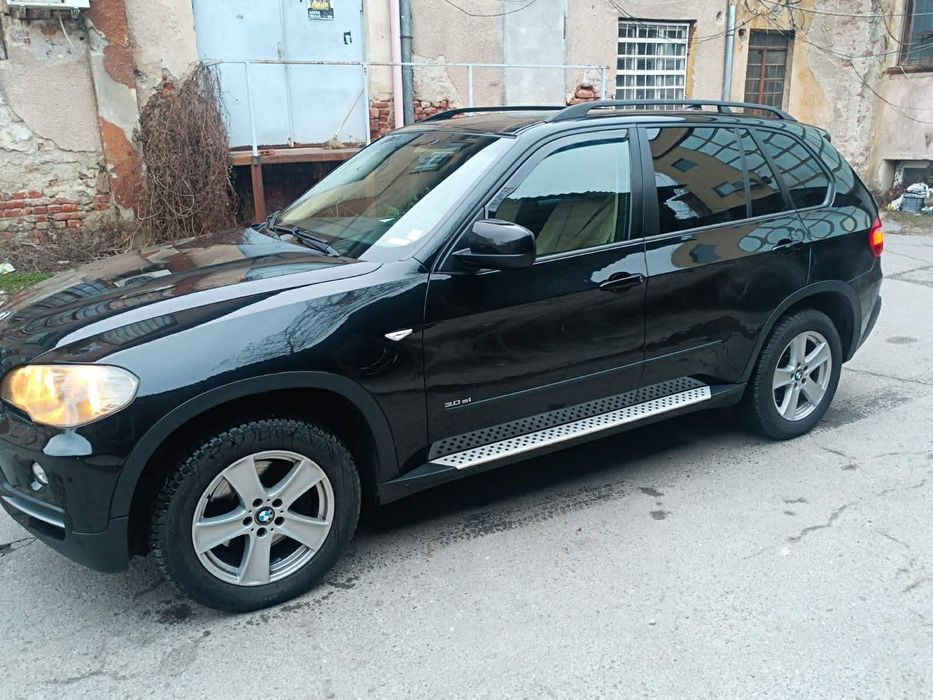 Автомобил BMW X5
