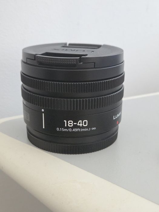 Obiectiv Panasonic Lumix 18-40mm f4.5-6.3