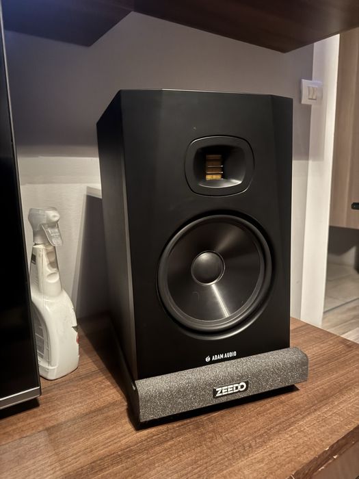 Adam audio T8V - Monitoare studio cu stative