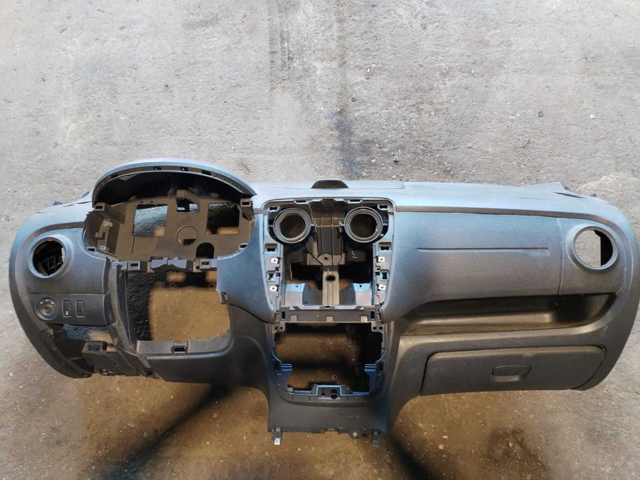 planșă de bord pentru modelele Dacia Dokker sau Lodgy,
