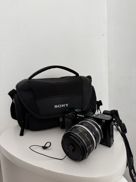 Sony a6000 + два обектива