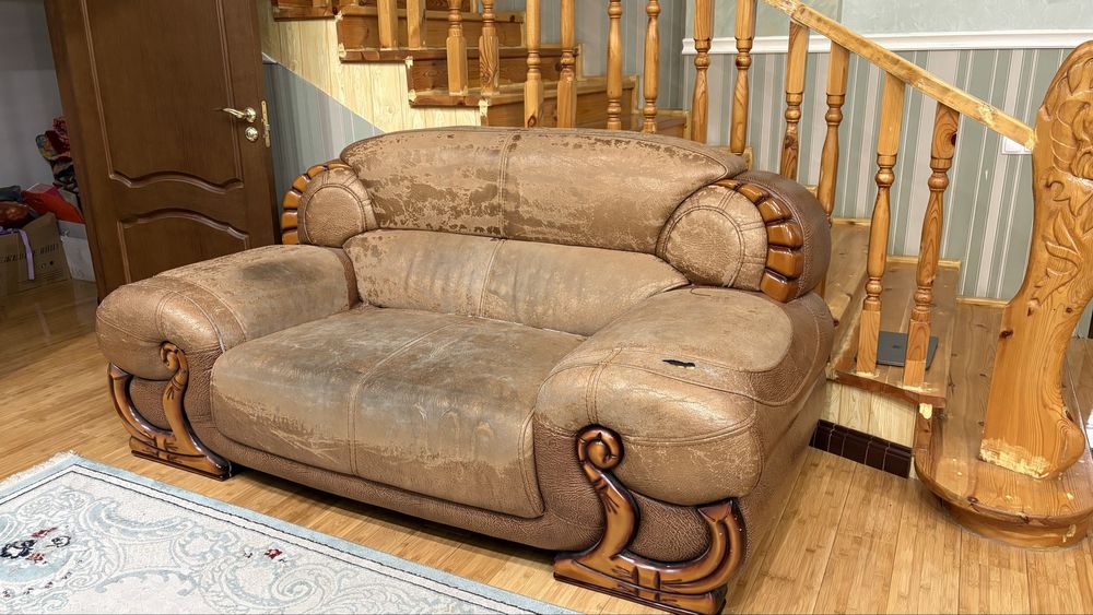 Продам большой мягкий диван