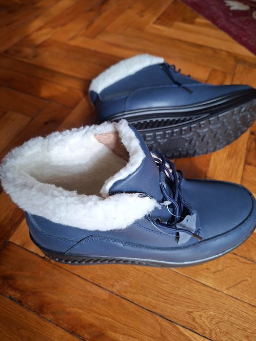 Зимни топли боти